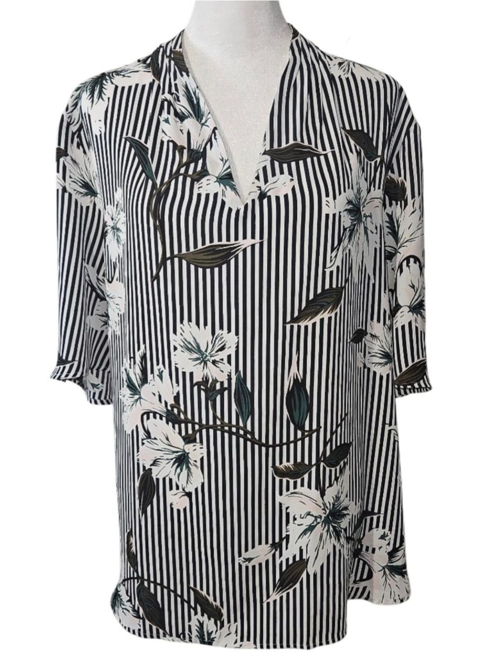 Ann Taylor XL Floral Striped V-Neck Blouse Pink Black White Boho Chic Top EUC - Picture 5 of 17